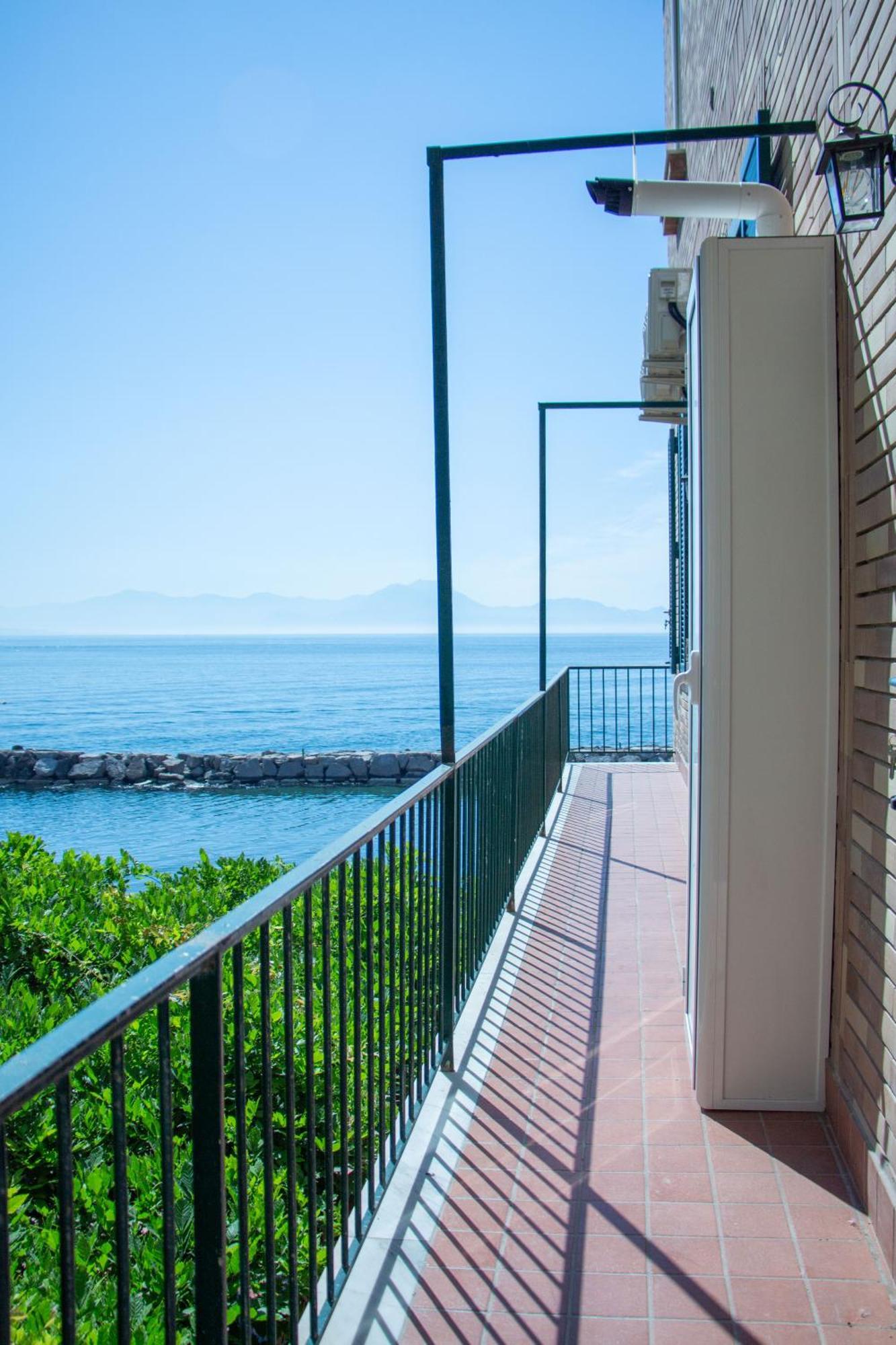 Wanderlust Aria Di Mare Apartment เนเปิลส์ ภายนอก รูปภาพ
