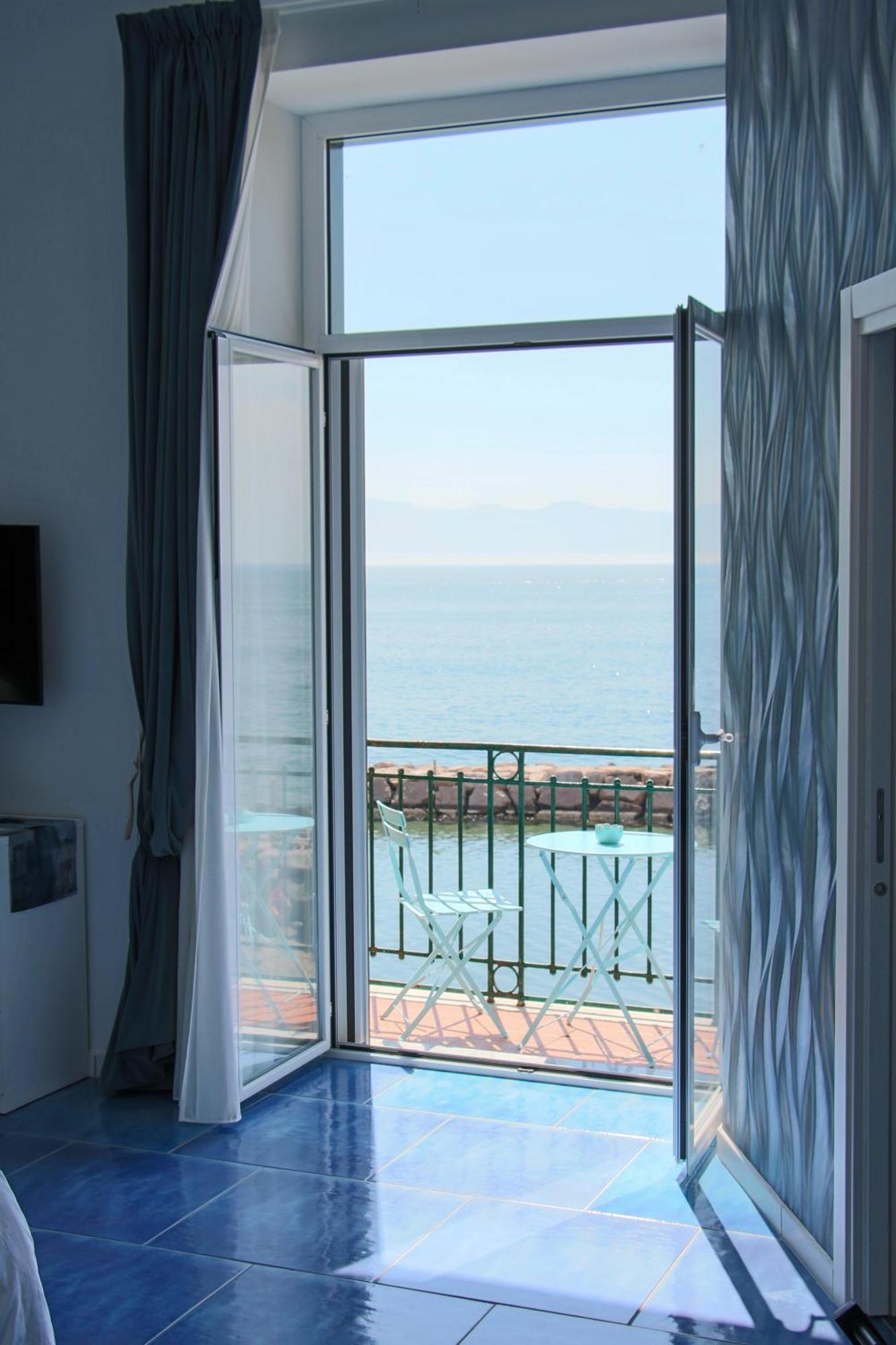 Wanderlust Aria Di Mare Apartment เนเปิลส์ ภายนอก รูปภาพ